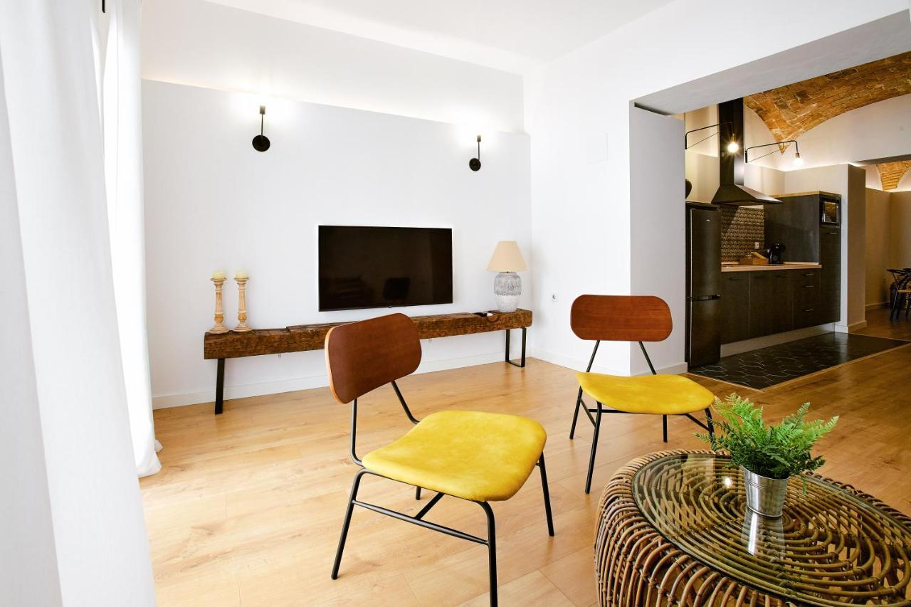 Apartamentos Duran Tirso De Molina เมรีดา ภายนอก รูปภาพ