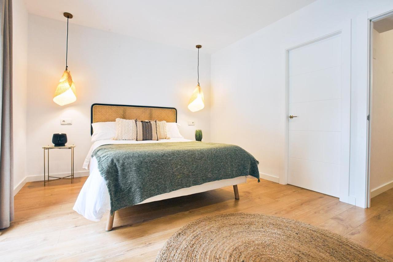 Apartamentos Duran Tirso De Molina เมรีดา ภายนอก รูปภาพ