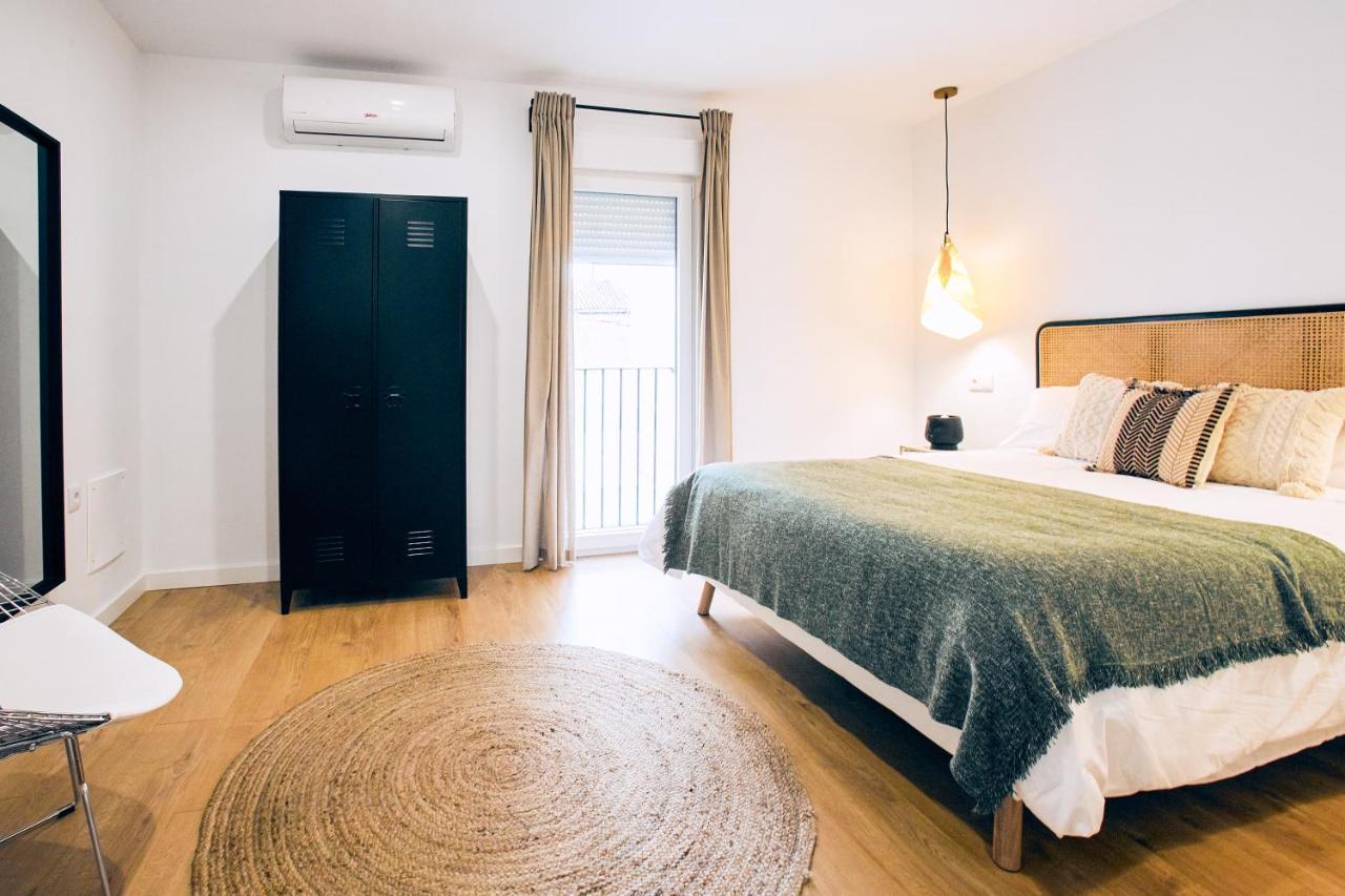 Apartamentos Duran Tirso De Molina เมรีดา ภายนอก รูปภาพ
