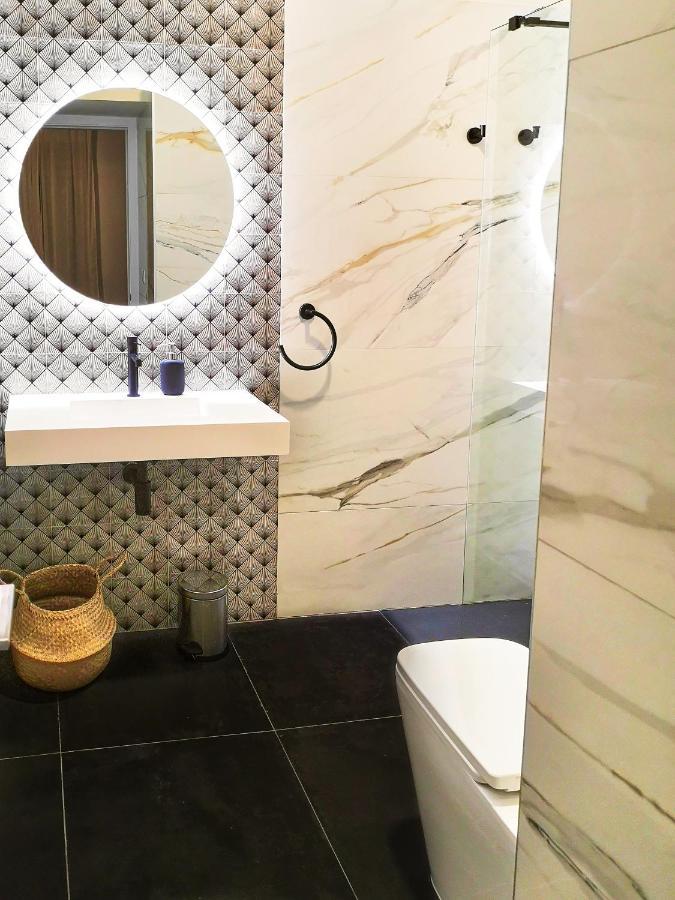 Apartamentos Duran Tirso De Molina เมรีดา ภายนอก รูปภาพ